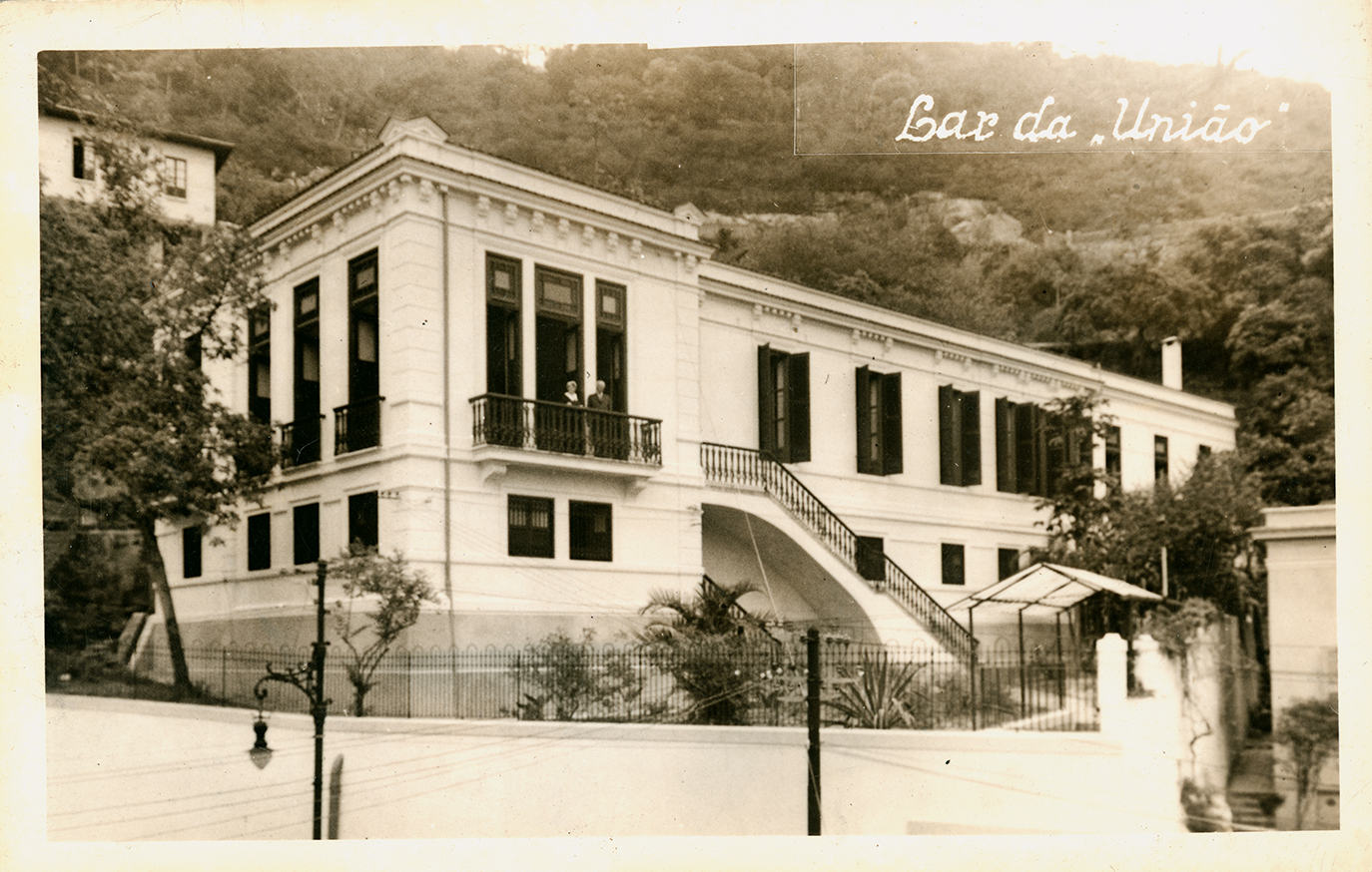 Altenheim der União Associação Beneficente Israelita im ersten eigenen Hauptsitz in der Rua Alice, 92 (Laranjeiras/Santa Teresa), w. 1949